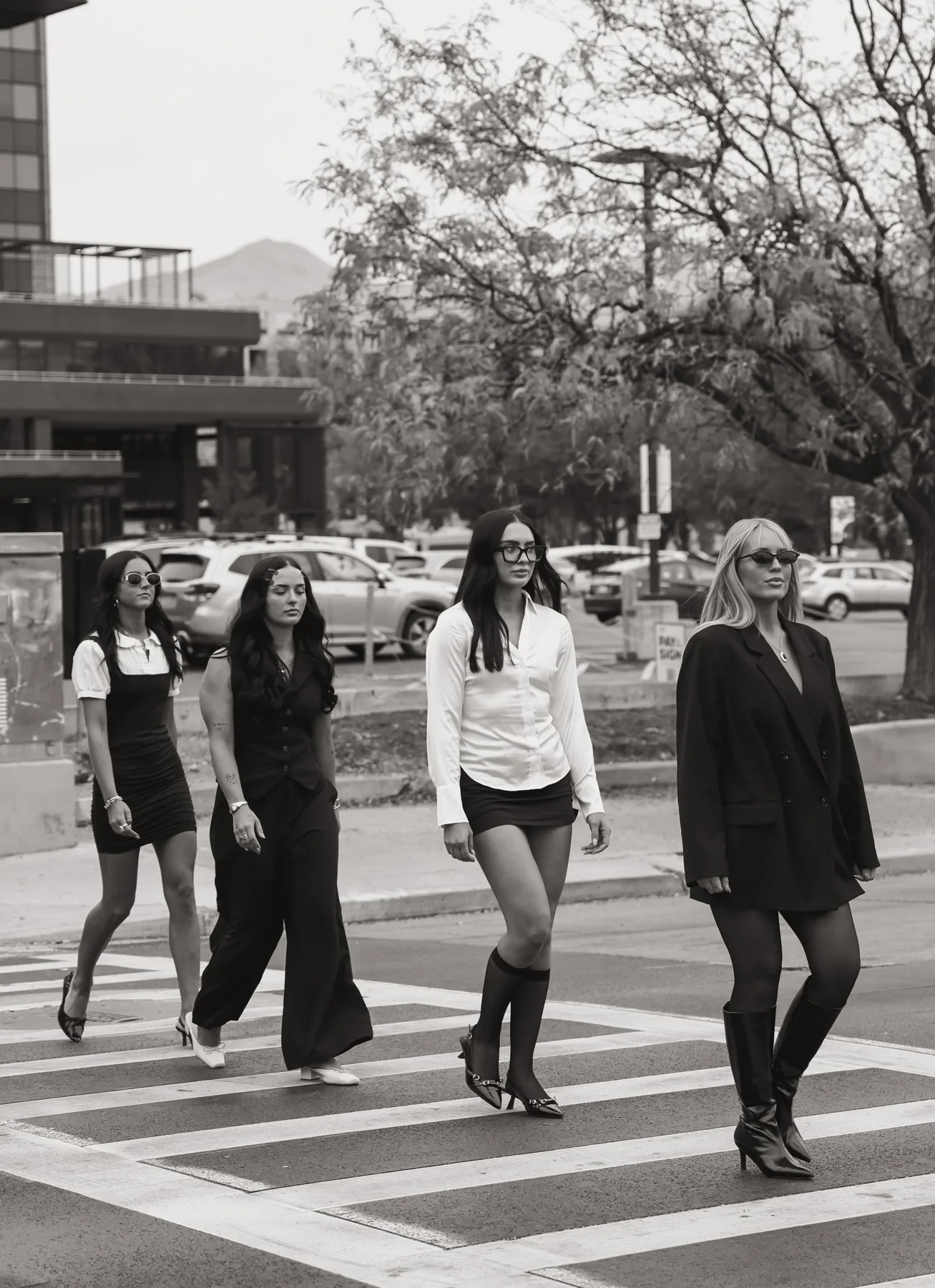 Kaylee and the Mrakki team walking together in the Academy campaign